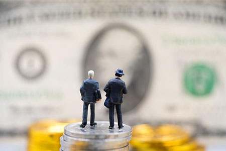 原油价格持续低迷，标题如下：

